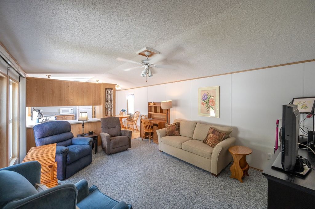 listing image 16519433212056500526