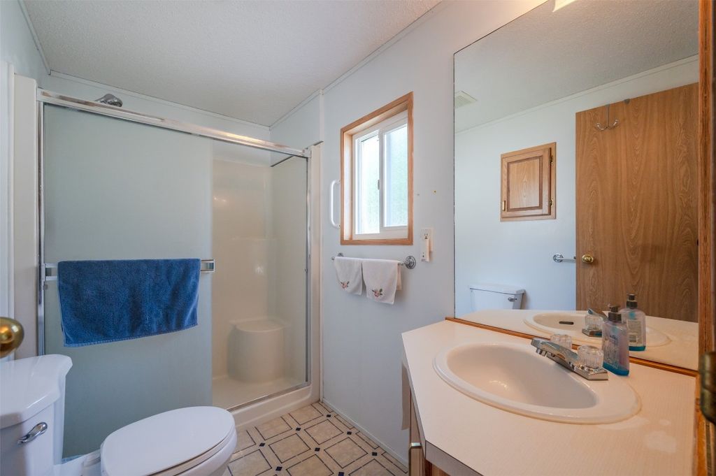 listing image 16519489756090360580