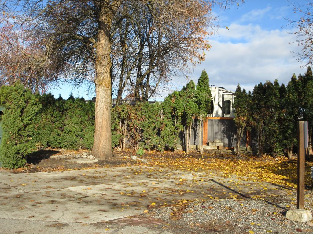 listing image 16515491464855937675