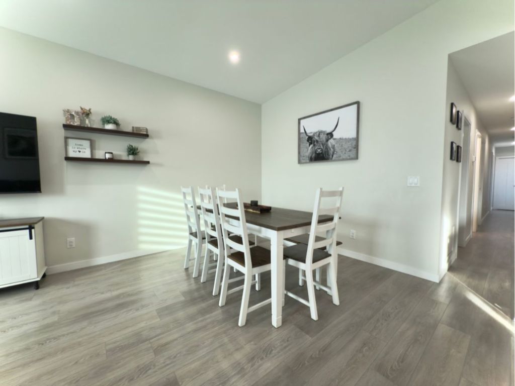 listing image 16515435621451201998