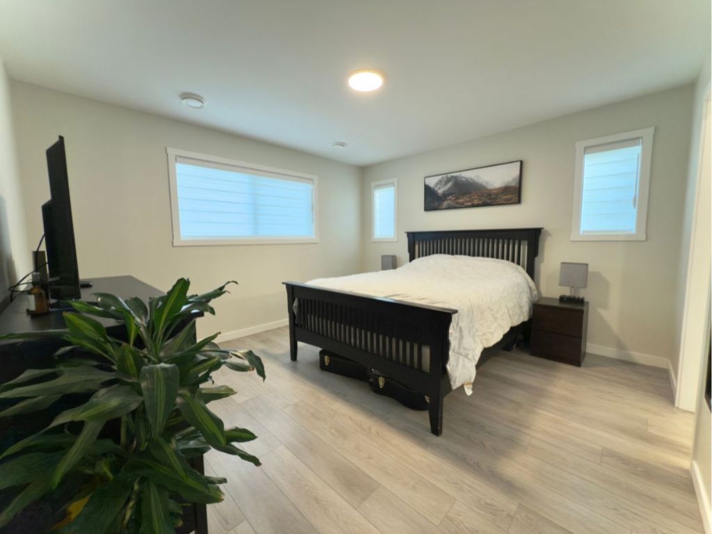 listing image 16513781940431736361