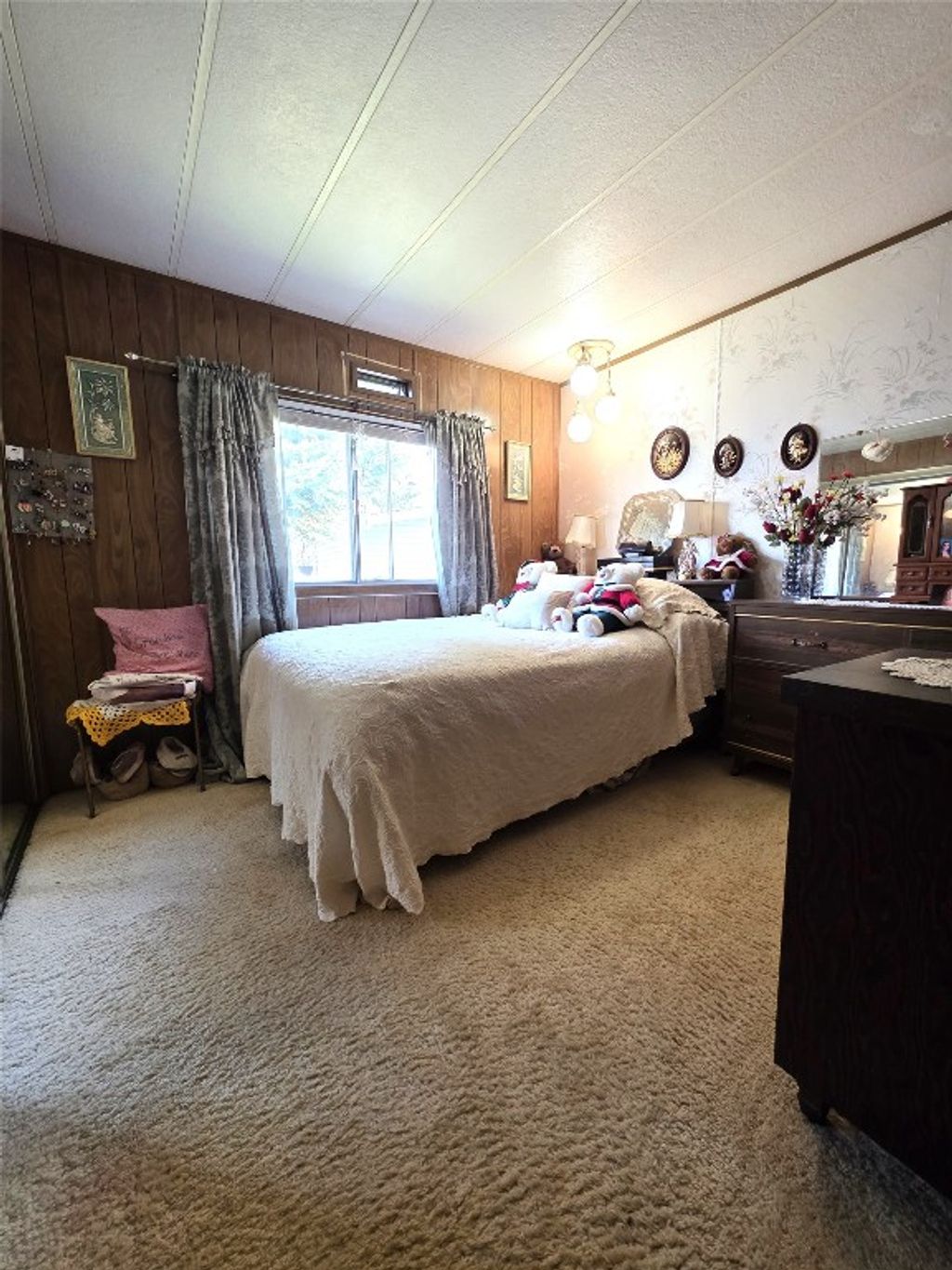 listing image 16514841661507342874