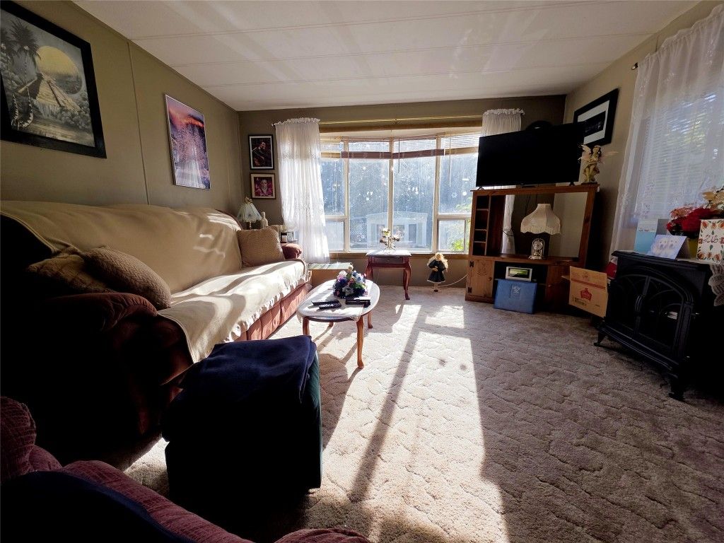 listing image 16510229272649582454