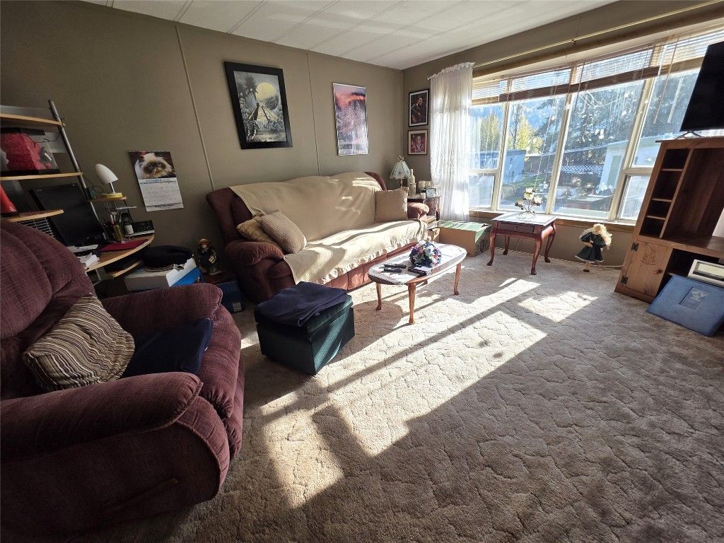 listing image 16517881501737741296