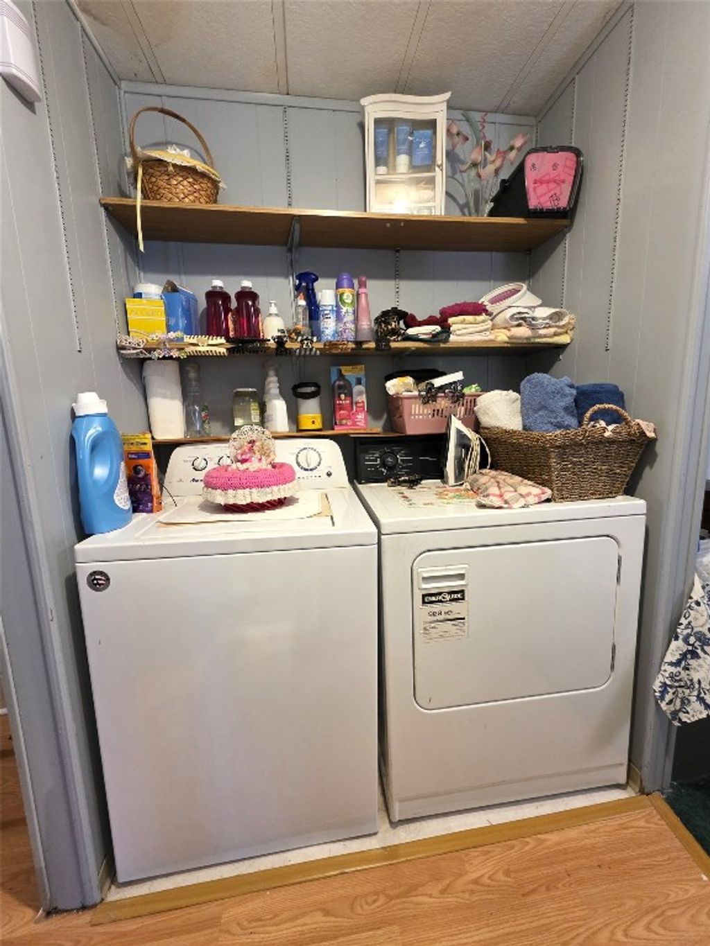 listing image 16510103225423008225