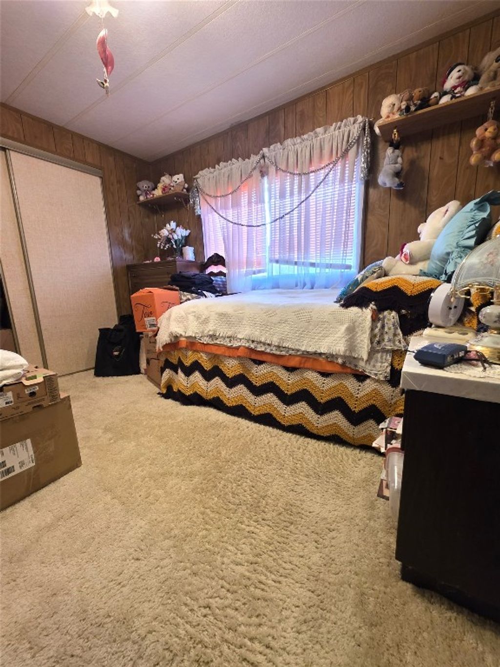 listing image 16515549132813580634