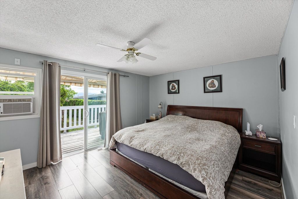 listing image 16516216972581064033