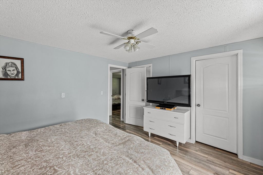 listing image 16516341211350534588