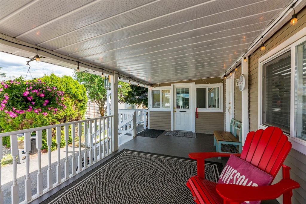 listing image 16512512245594645463