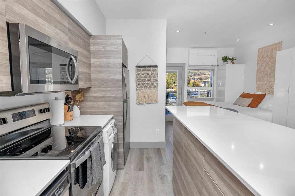 listing image 16512021425676480663