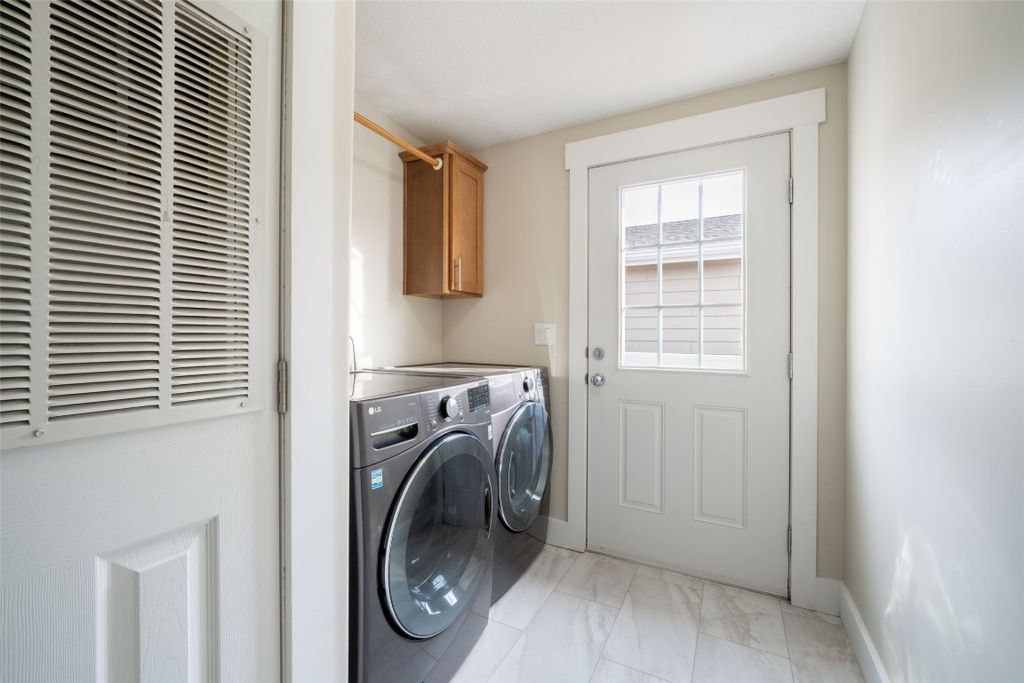 listing image 16512187352756623142