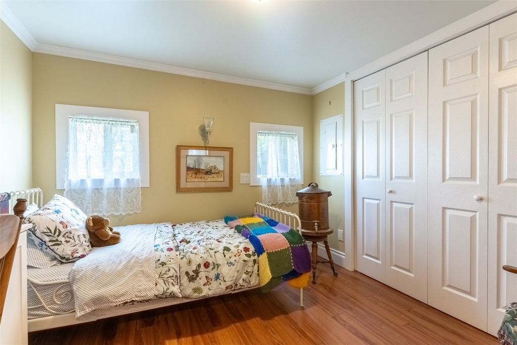 listing image 16514176571440313418