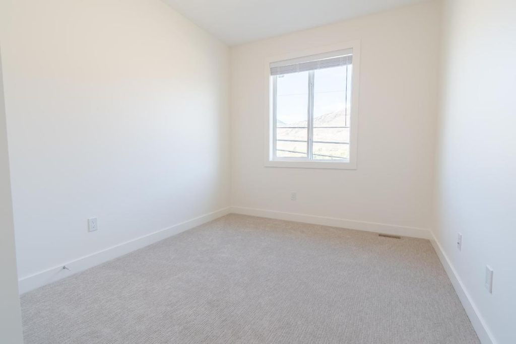 listing image 16516161522774354259