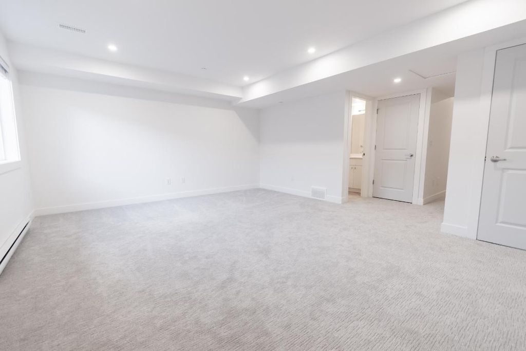 listing image 16519729327160910212