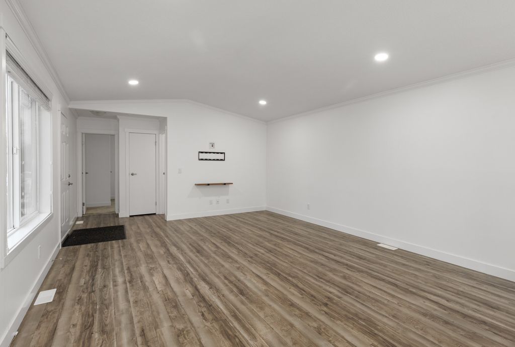 listing image 16510270004127585182