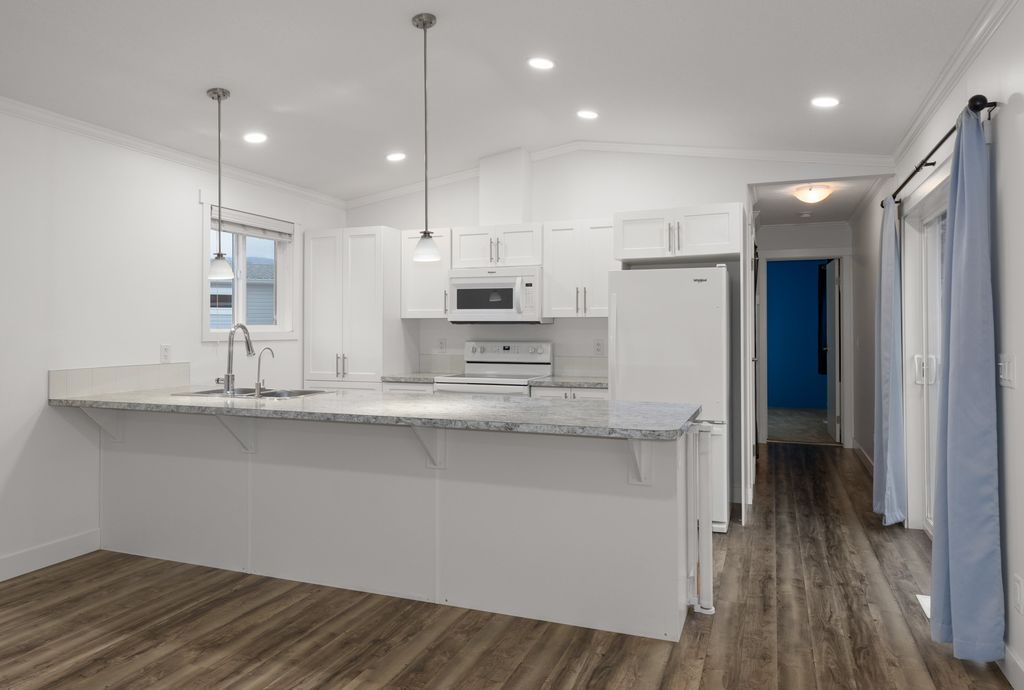 listing image 16510543472824493901