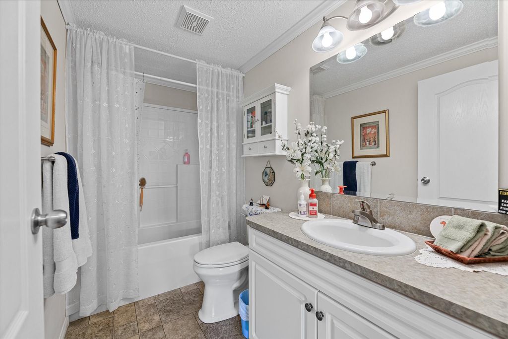 listing image 16510843449102389958