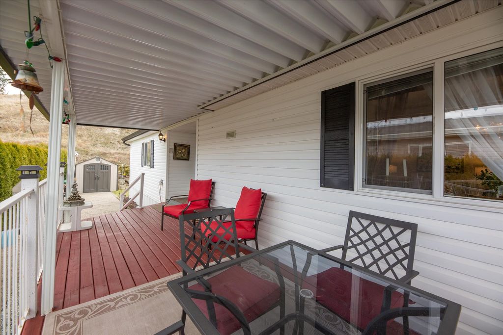 listing image 16510838327325830711