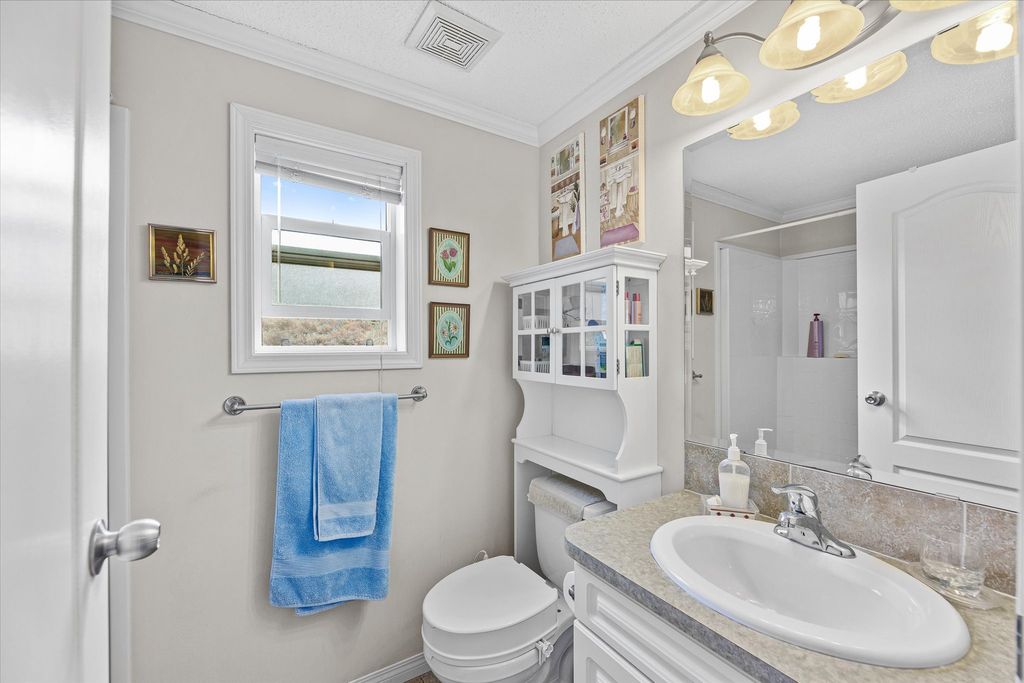 listing image 16510288593245931923