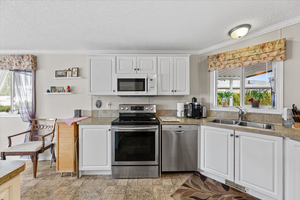 listing image 16517090594535128723