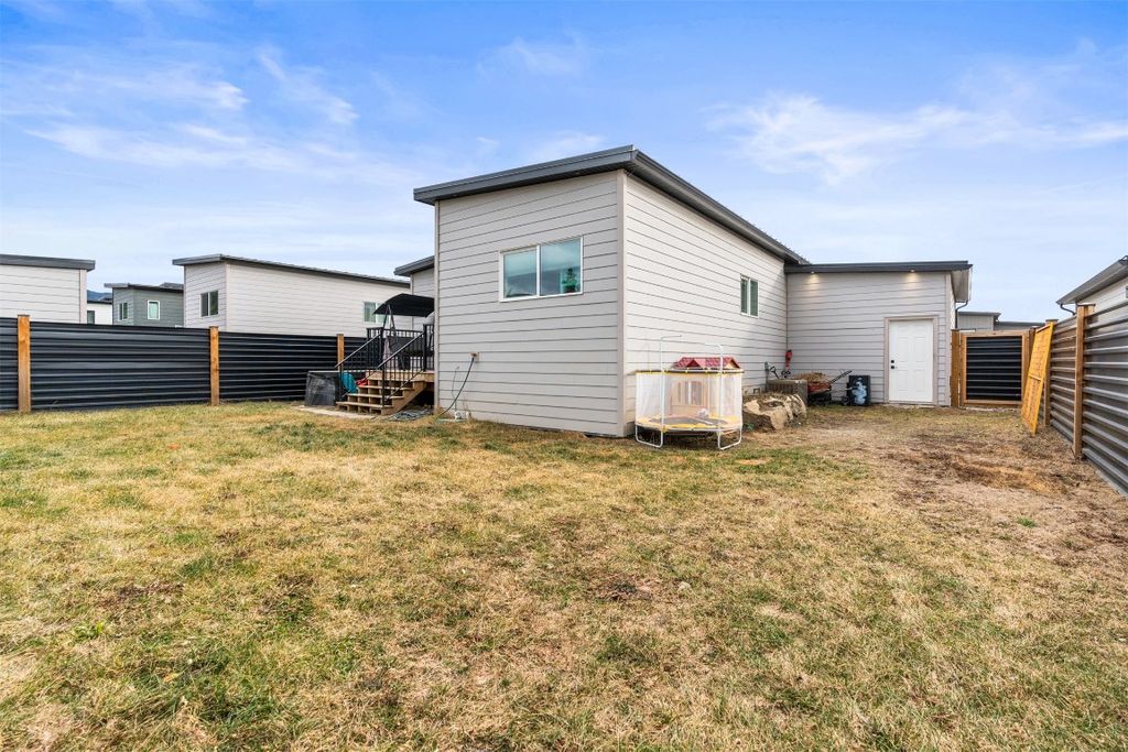 listing image 16514034528587363655