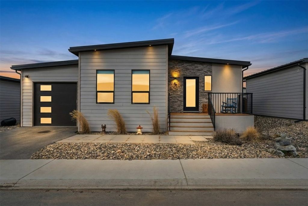 listing image 16519375387479467477