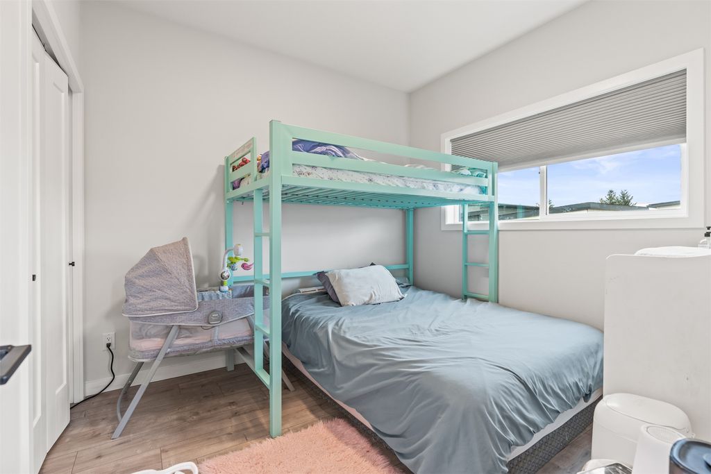 listing image 16519010318250641992