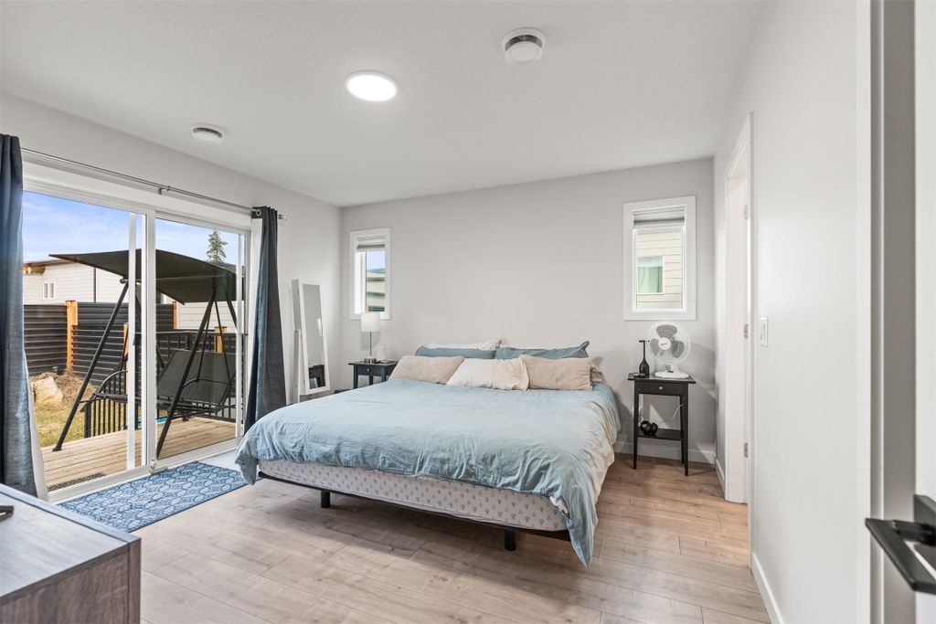 listing image 16512714895454765882