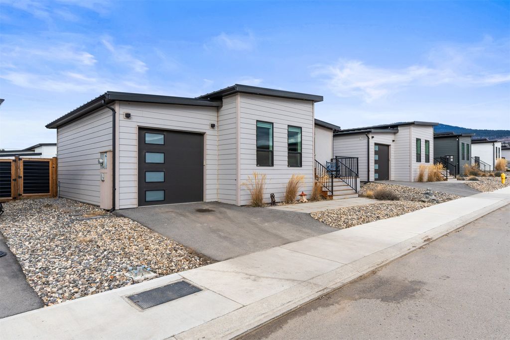 listing image 16515700332542764513