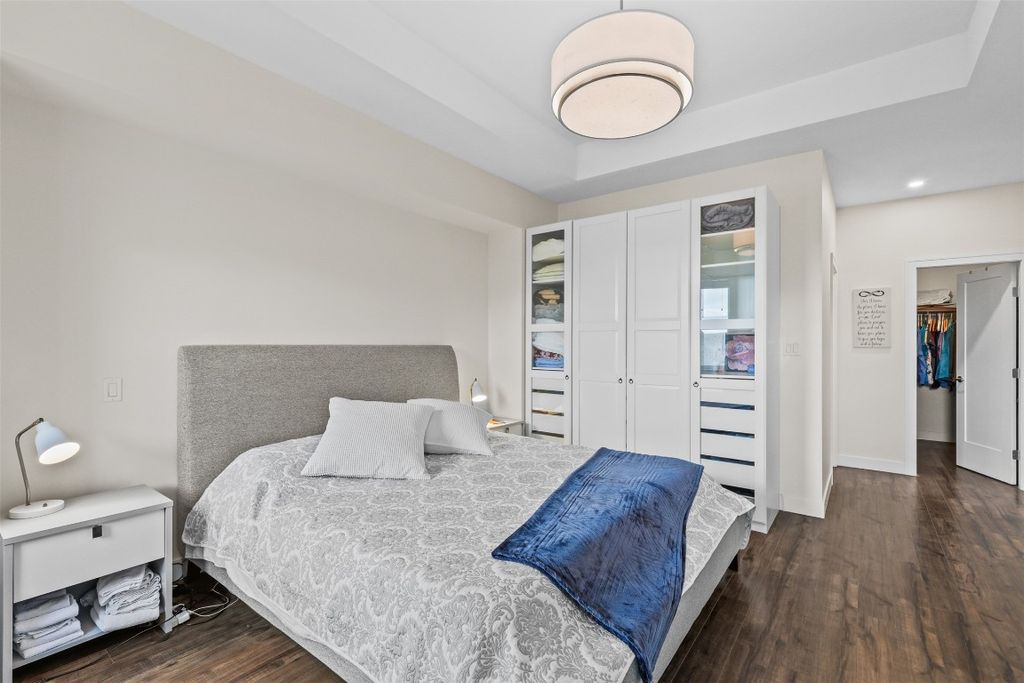 listing image 16519134463750424040