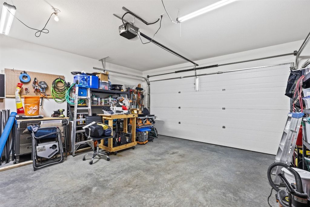 listing image 16518988865587702636