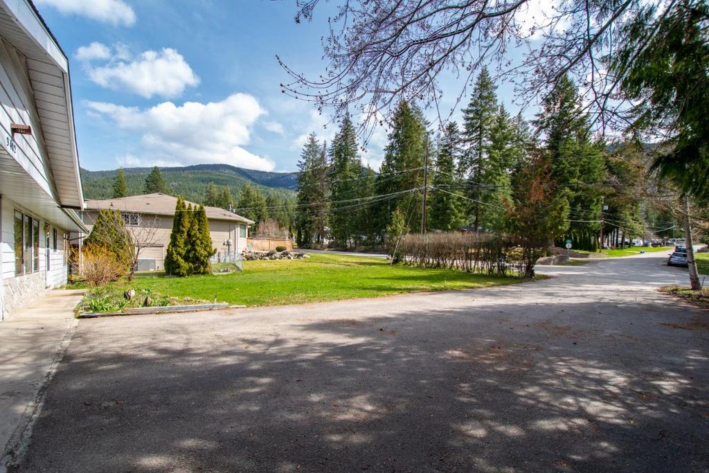 listing image 16512267150856723031