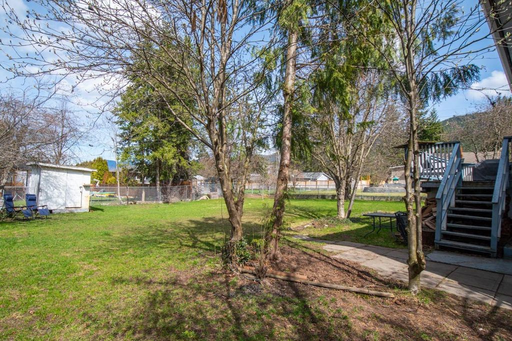 listing image 16515219876108510896