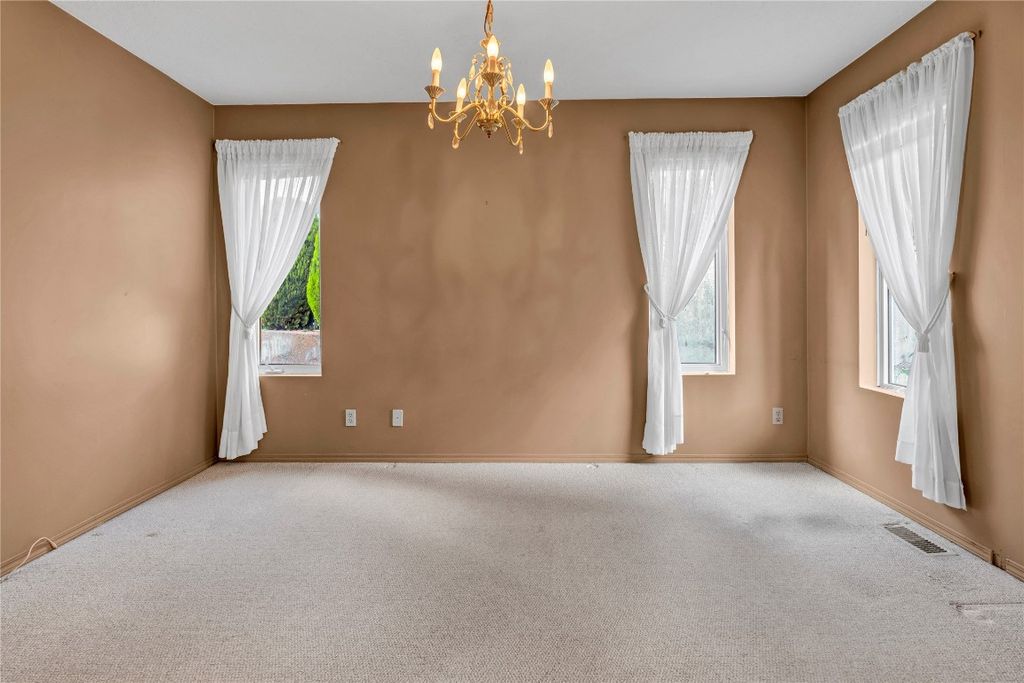 listing image 16517703649216146880