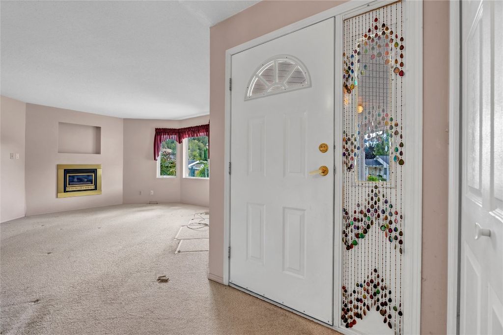 listing image 16515186112076418517