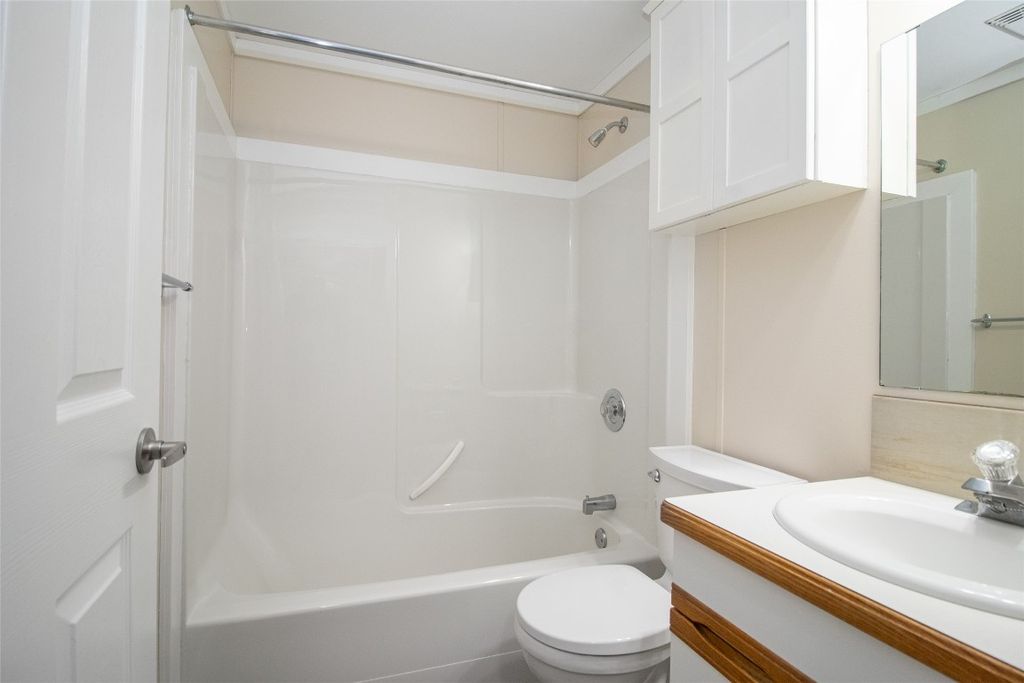 listing image 16516566399607365556