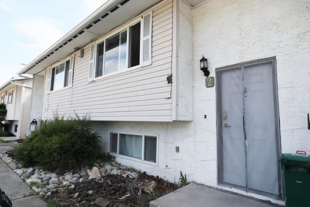 listing image 16518219813740339627