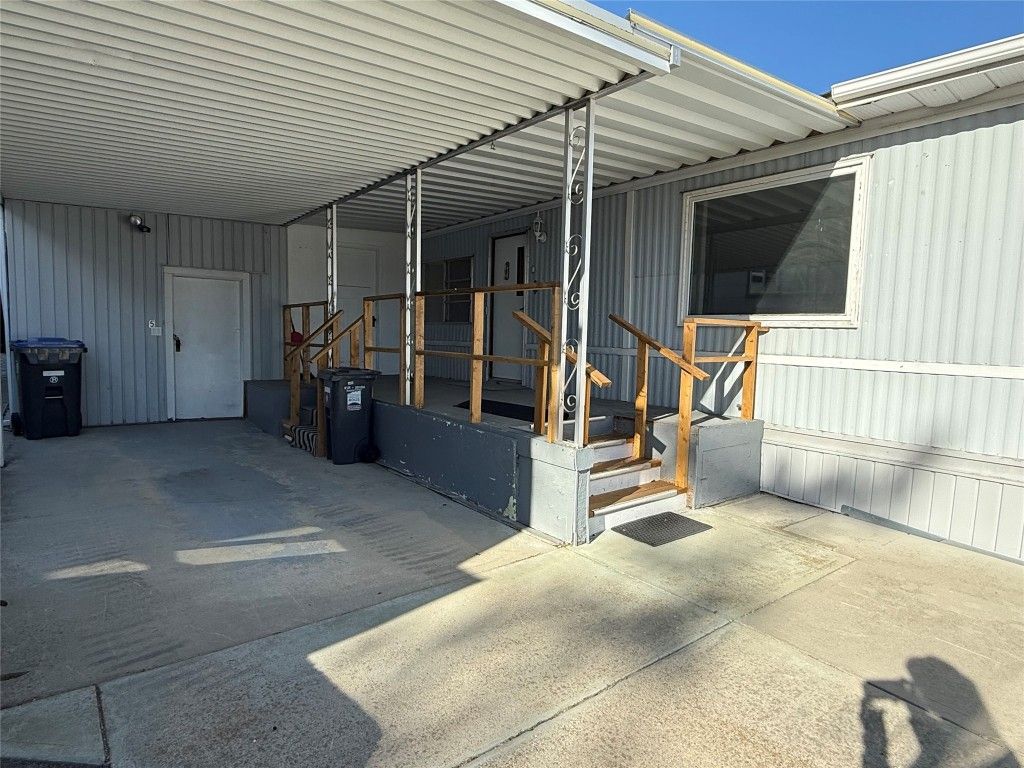 listing image 16516257750834051411