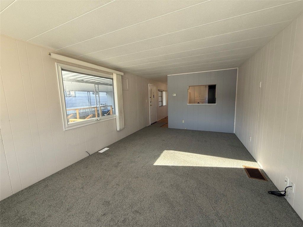 listing image 16514674818565652339