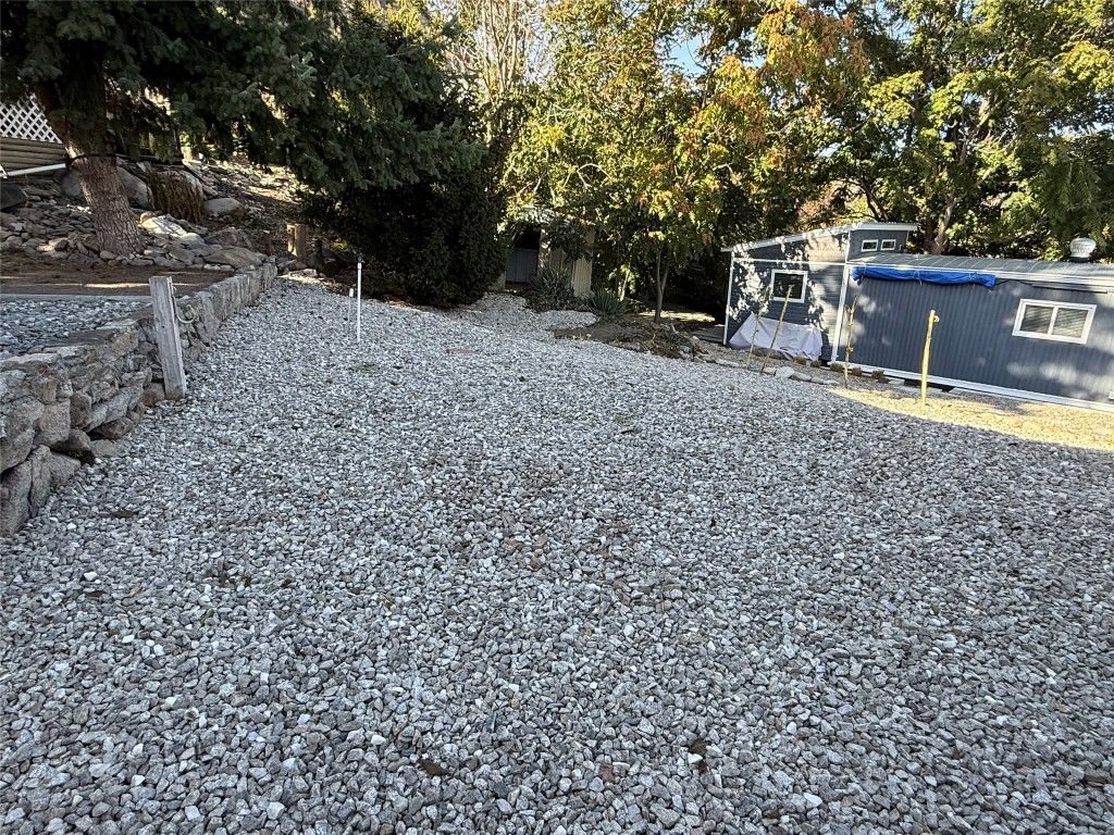 listing image 16519013141457280262