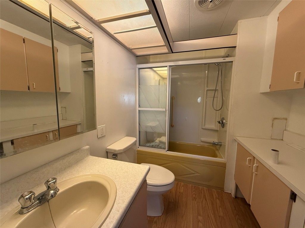 listing image 16519410760574821724