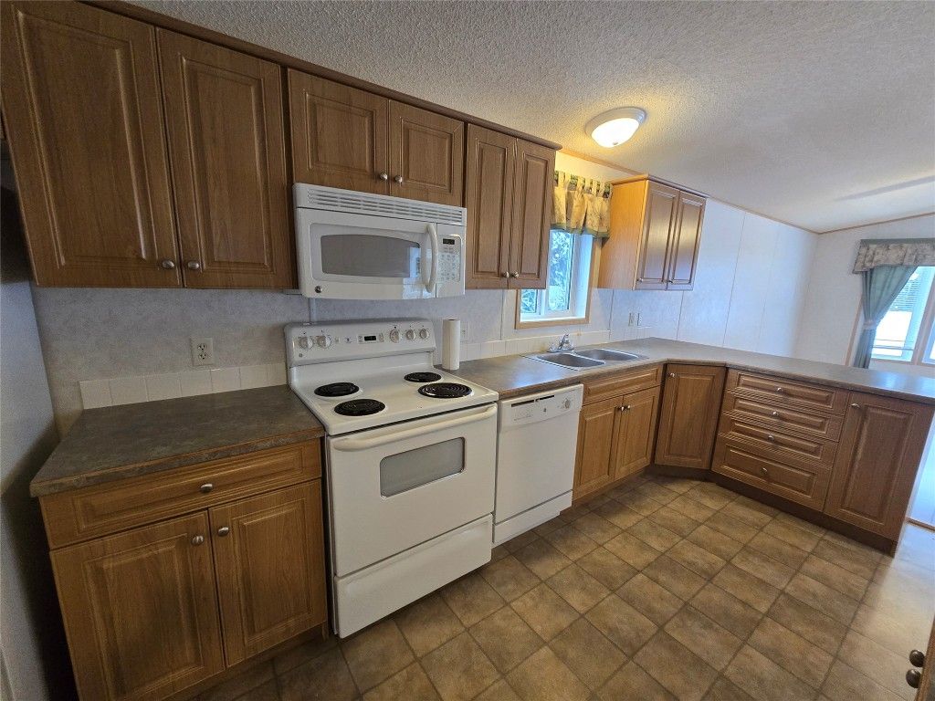 listing image 16516538375596195303