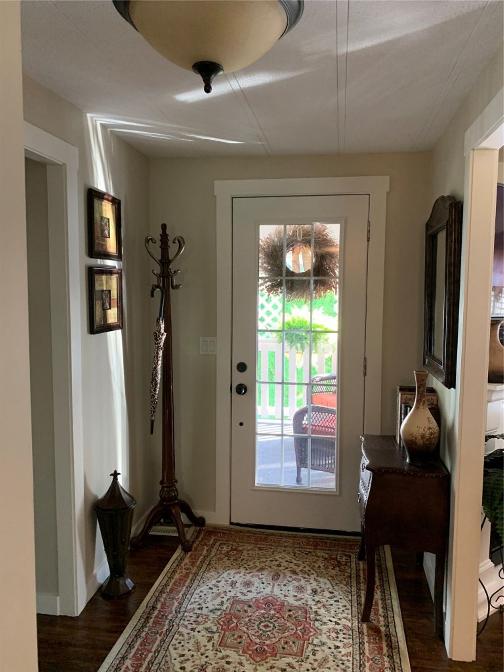 listing image 16518332079203140396