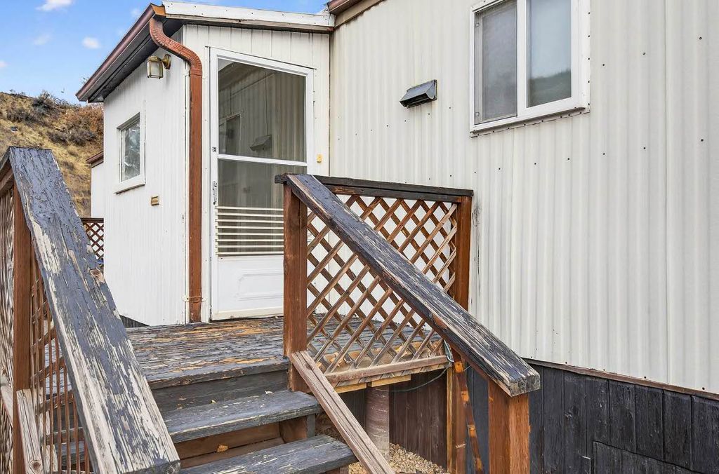 listing image 16516647220883961965