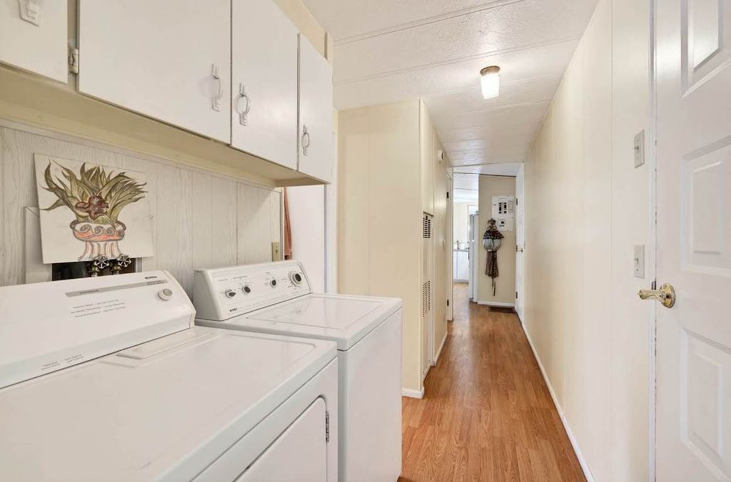 listing image 16513142232968166790