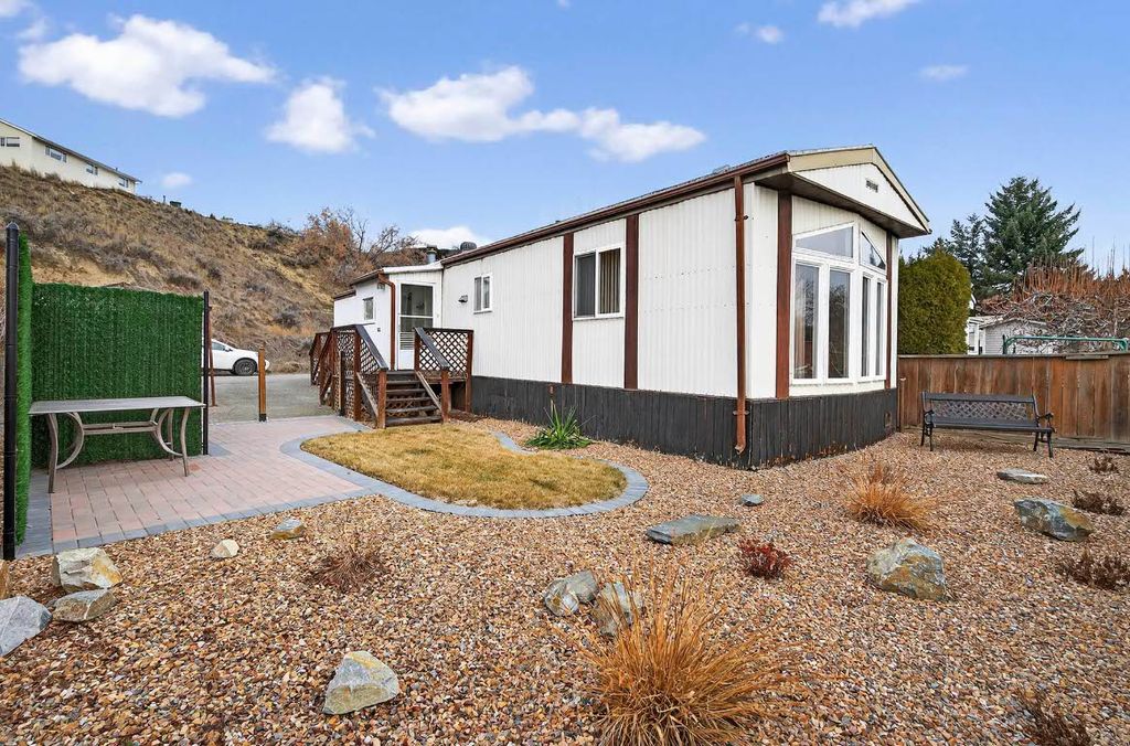 listing image 16514690932362558143