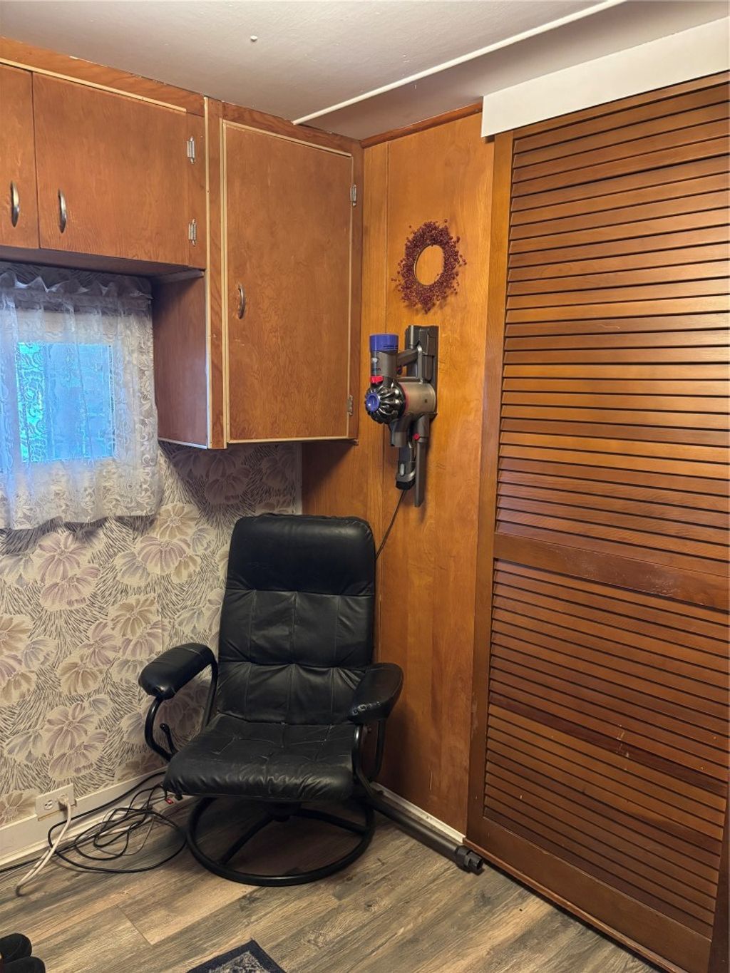 listing image 16516969935524958352