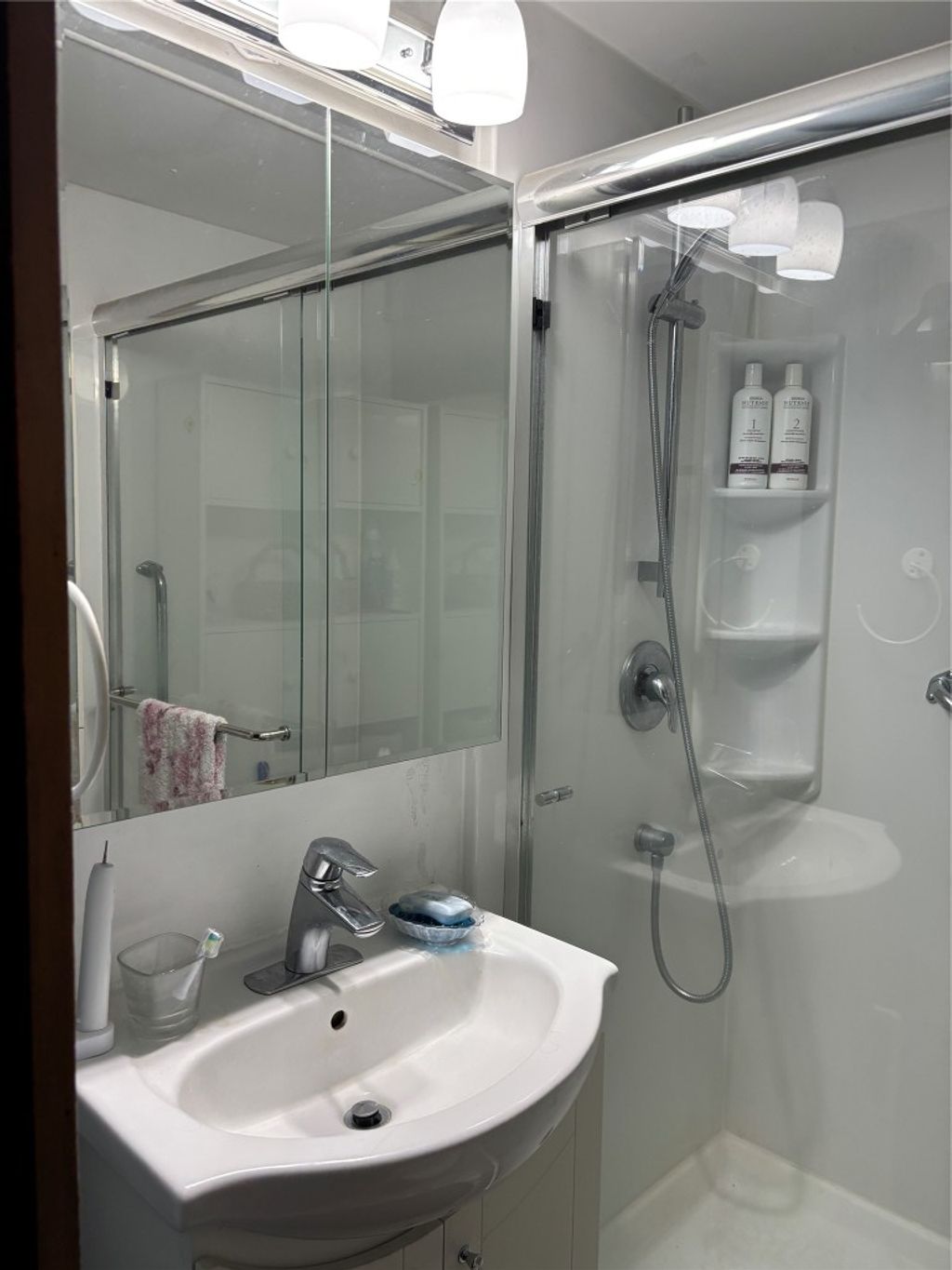 listing image 16512663546254835194