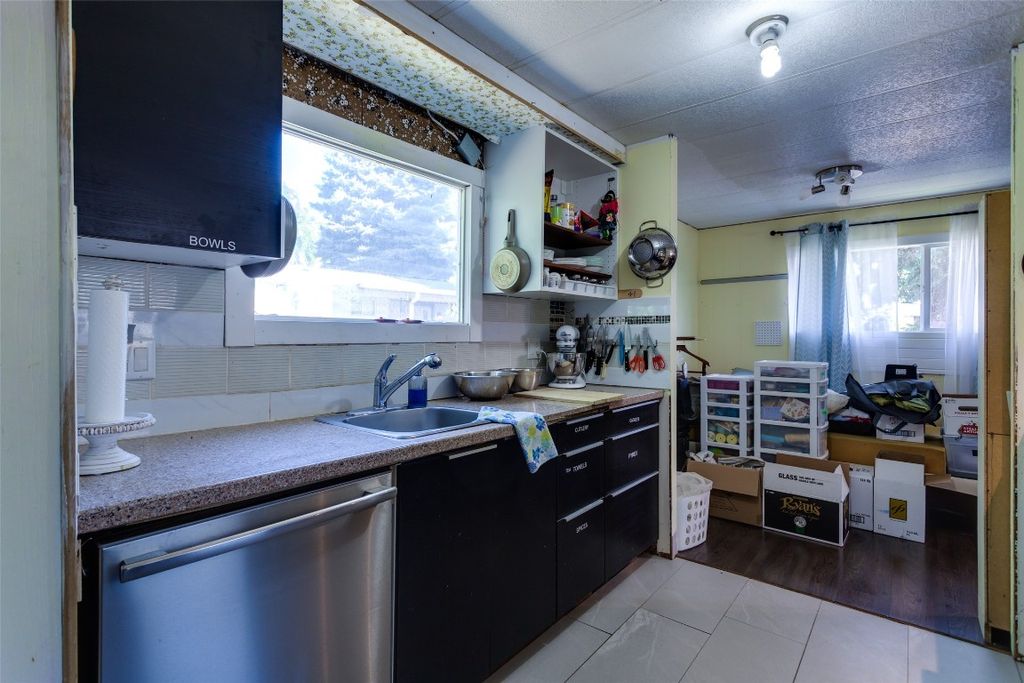 listing image 16512520458043086116