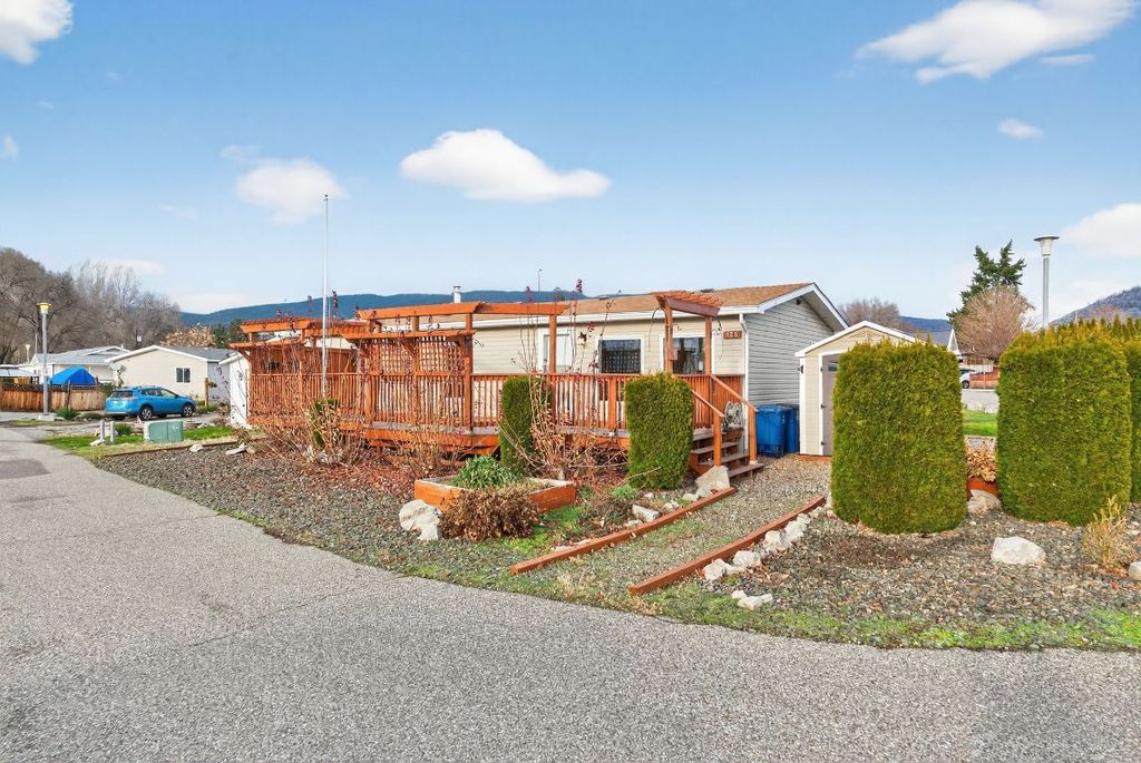 listing image 16510472312972132382